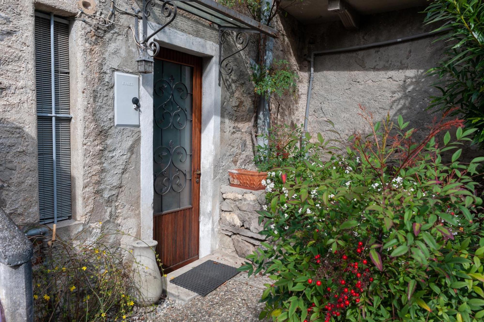 Casa Ilde Apartment Lierna Bagian luar foto